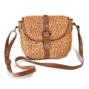 Kelly & Katie Woven Straw Crossbody Bag Boho Shoulder Purse w Faux Leather Strap